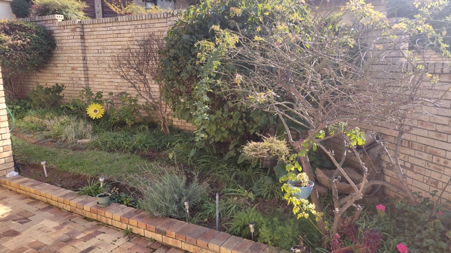 2 Bedroom Property for Sale in Kiepersol Free State